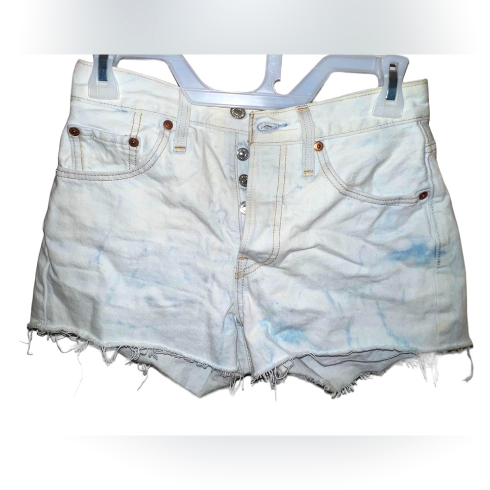 🔴Levi’s Straus High Rise Light Wash Shorts W25